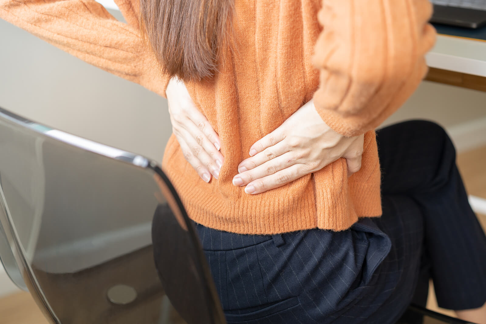chiropractor-back-pain